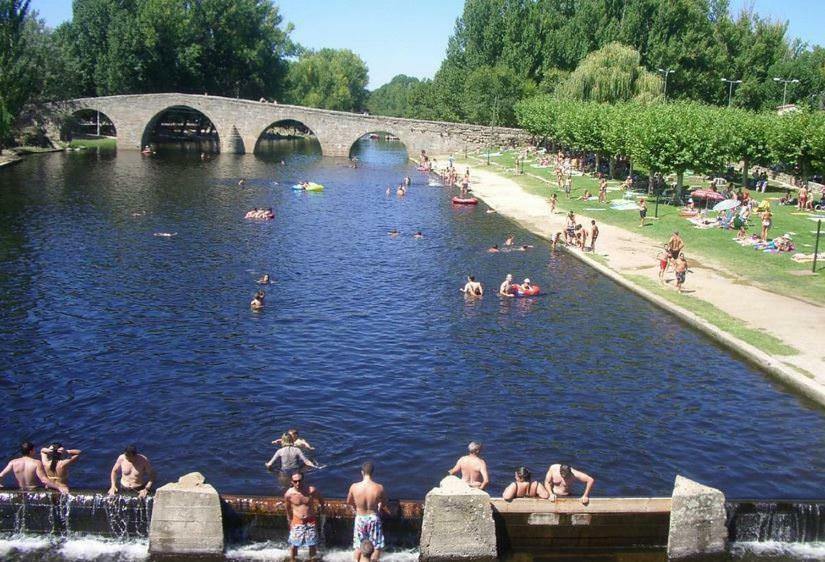 Casa Rural Los 2 Yugos Navaluenga Zewnętrze zdjęcie