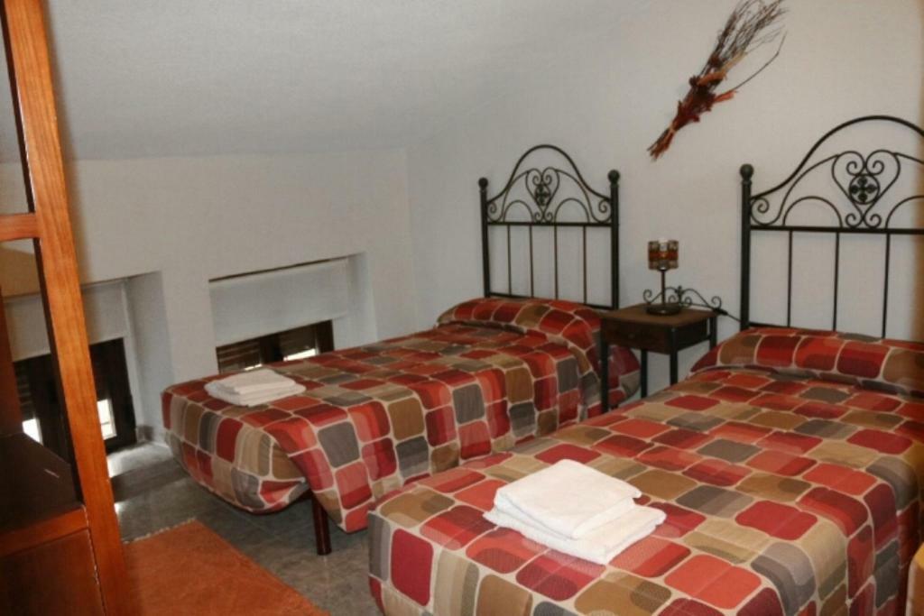 Casa Rural Los 2 Yugos Navaluenga Zewnętrze zdjęcie